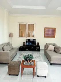 Cozy house, 2nd floor, 5 bedrooms, near margonda - Image 2
