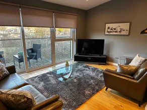 1 2 The Inchcailloch Suite Loch Lomond - Image 2