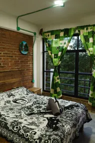 Find Your Perfect Mountain Retreat at House Earth - Image 5