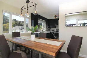 Urban Chic living at the beach - Image 3