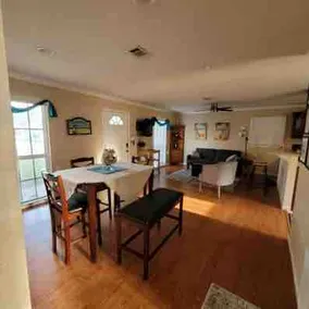 Flip-flop Inn - Image 3