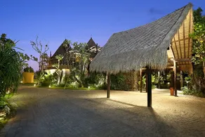architecturally stunning circular villa - Image 5