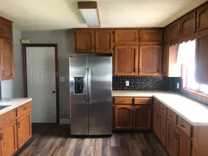 The Grove Hunting Cabin - Image 3