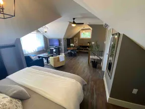 Lovely spacious 600sq ft loft with beautiful views - Image 3