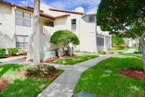 Lakefront Escape | Pool & Dock | 20 Min to Beach - Image 3