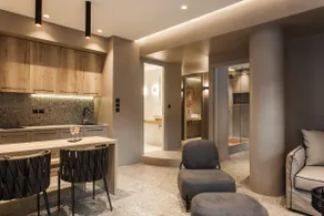 Heated plunge pool, top floor Syntagma apartment - Image 3