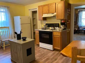 Sleeps 6! Free Wine! Comfy 2-Bedroom In S. Berwick - Image 4