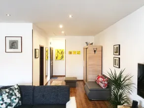 Modern Apartment with A/C in Krupina near Route 66 - Image 4