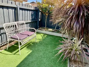 Pet Friendly 2 Bedroom Unit Near Pakington Street - Image 4