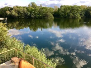 Stunning Lake House in the 5 star Lakes By Yoo Resort in Heart of The Cotswolds - Image 2