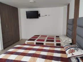 Entire suite - Image 2