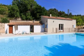 Family house in the middle of the Luberon - Image 3