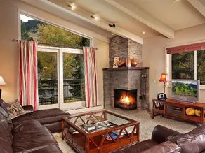 Unobstructed Mtn Views. Expansive Aspen Core Condo - Image 2