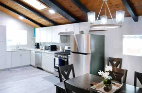 Beautiful Home - Image 5
