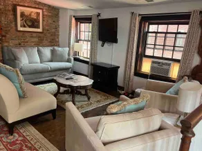 Romantic chalet Old Town Alexandria - Image 4