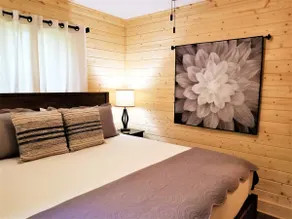 Creekside Cabin btwn Franklin & Highlands, King Bd - Image 3