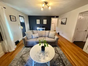 West Asheville Bungalow - Close to Biltmore/LexAve - Image 5