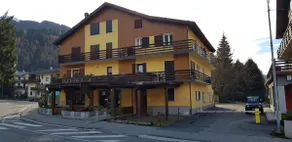 Bright Apartment Near the Ski Slopes, in a Central Area - Image 3
