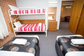 Blue Whale 2 Bedroom Apartment 1Q2SB - Image 5