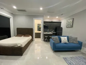 Private Studio+ kitchen near Disneyland - Image 3