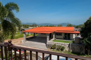 Nanthida's Guest house by the sea - Image 3
