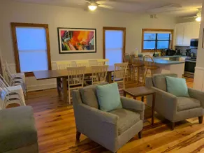 Coastal 5-bed beach house w/ LSV, boat ramp, dock - Image 5