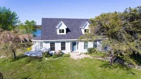 Beautiful Oceanfront Estate - Image 2