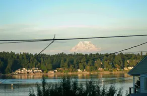 Calm Water Retreat - Image 3