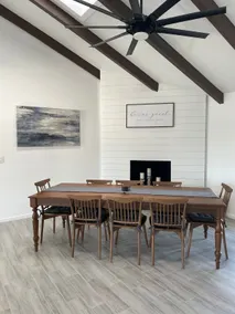 Beautiful 4 bedroom, 2 bathroom house. Outdoor pool. - Image 3