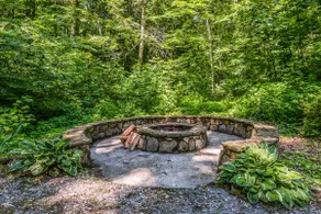 5BR/5.5 BA Cabin by the creek at Hachland Hill - Image 2