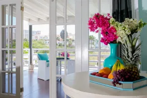 Penthouse Suite Modern Hotel-Honeymooner Paradise - Image 3