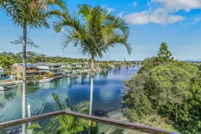 Serenity on Hastings Street, Noosa Heads - Image 4