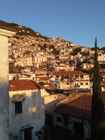 Beautiful family apartment in the historic center of Taxco, with a terrace and a spectacular panoramic view. - Image 4