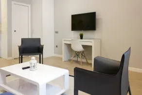 Arenal Suites Puerta del Sol - Image 5