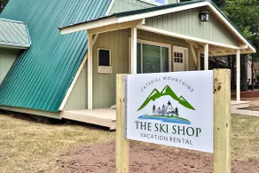 Riverfront Ski Chalet - Image 5