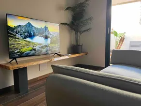 Modern, tropical, unique, and stylish apartment - Image 5