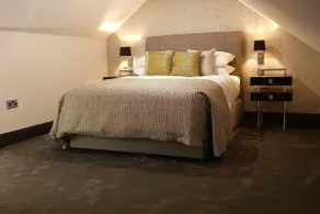 The Queens Head, Parkside apartment 3 - Image 4