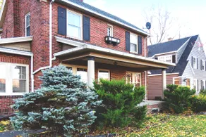 Ottawa Hills 3 bedroom+Garage+W/D+gorgeous yard - Image 2