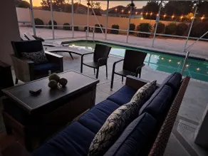 Coconut Courtyard, Tiki Hot Tub, Private Pool & Courtyard Retreat - Image 4
