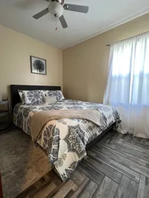 Hideaway House - Image 5