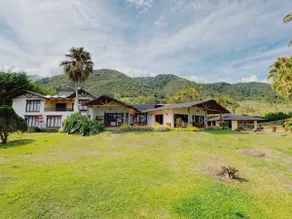 Villa Oasis Garden, Lake Calima - Image 3