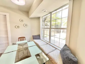 Cozy Newly Renovated 4BR mins to Domain & Downtown - Image 5