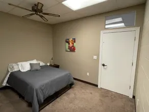 Country Livin! Spacious 2BR Apt w/ Full Gym access - Image 4