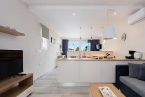 Suite with Private Pool - Image 5