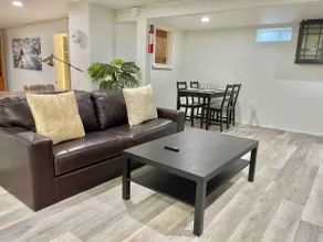4742 Superb 1400 Sqft Basement 2B2B Downtown SJ - Image 2