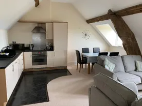 Holywell Suite on the Malvern Hills - Image 3