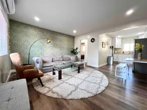 Golden Downey Designer Abode - Poolside Suite - Image 2
