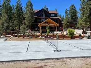 Mt Stylish Chalet•PickleBall•FirePit•Jacuzzi - Image 4