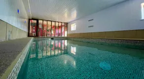 Romantic Peak District Spa Cottage •Hot Tub & Pool - Image 4