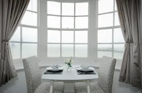 Seaview Regency Apartment With Private Parking - Image 3